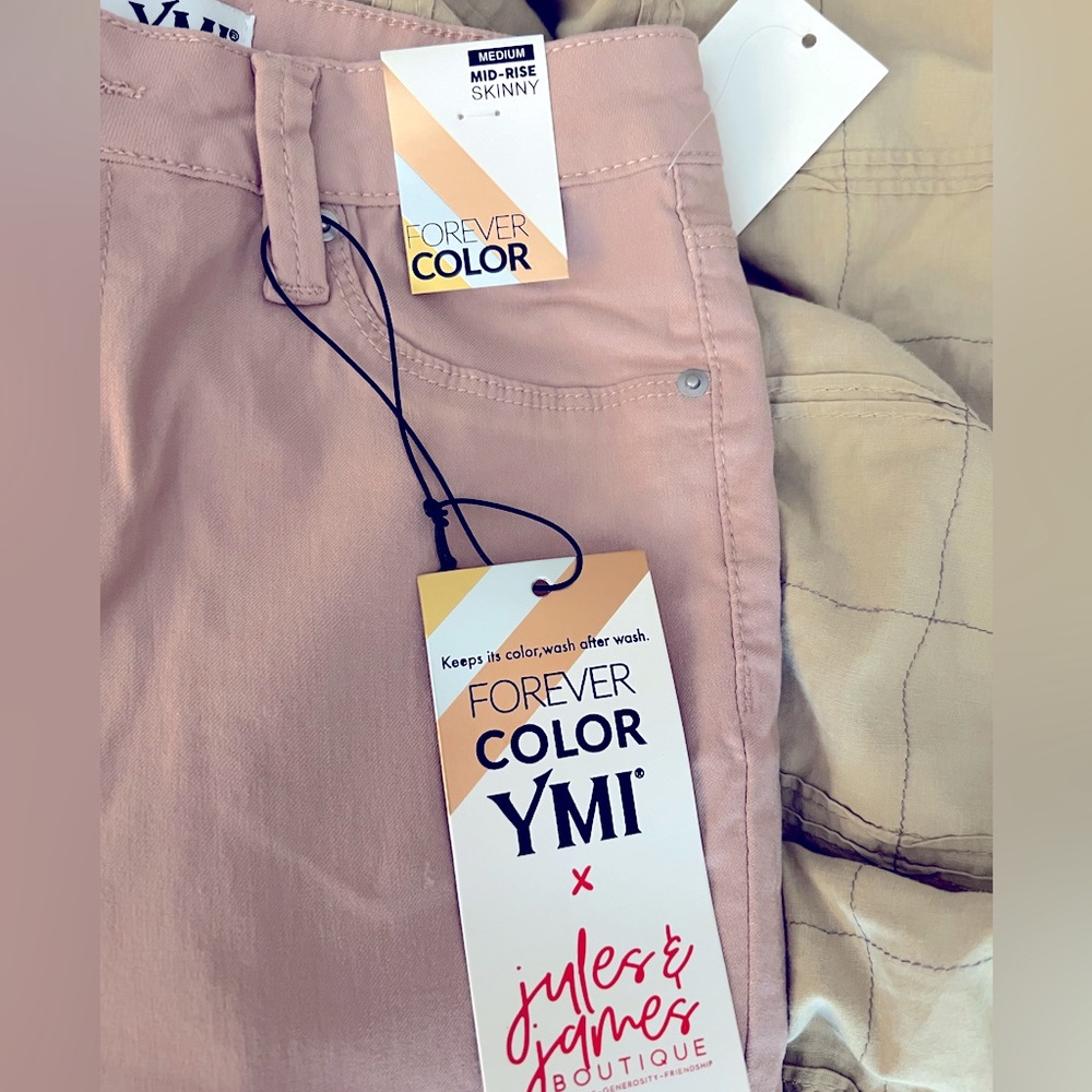 Jules & James mid rise skinny forever color jeggings.